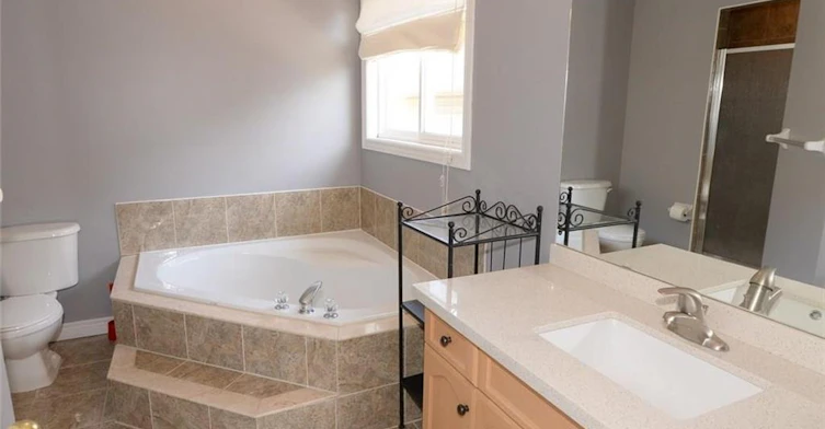 24 Bosworth Street, Hamilton, ON, L9K 1N8 - 18