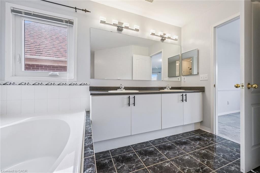 2456 Sixth Line, Oakville, ON, L6H 5Z8 - 25