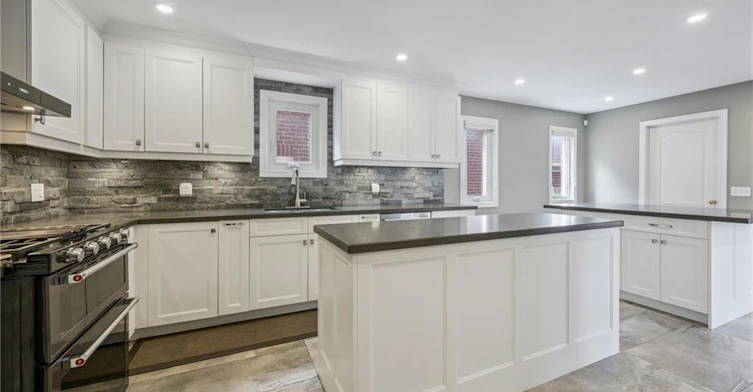 2456 Sixth Line, Oakville, ON, L6H 5Z8 - 7