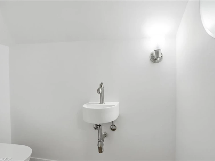 326 Old Brock Road, Hamilton, ON, L9H 5H6 - 33