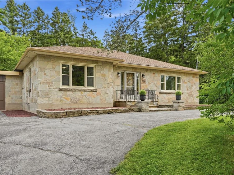 326 Old Brock Road, Hamilton, ON, L9H 5H6 - 3