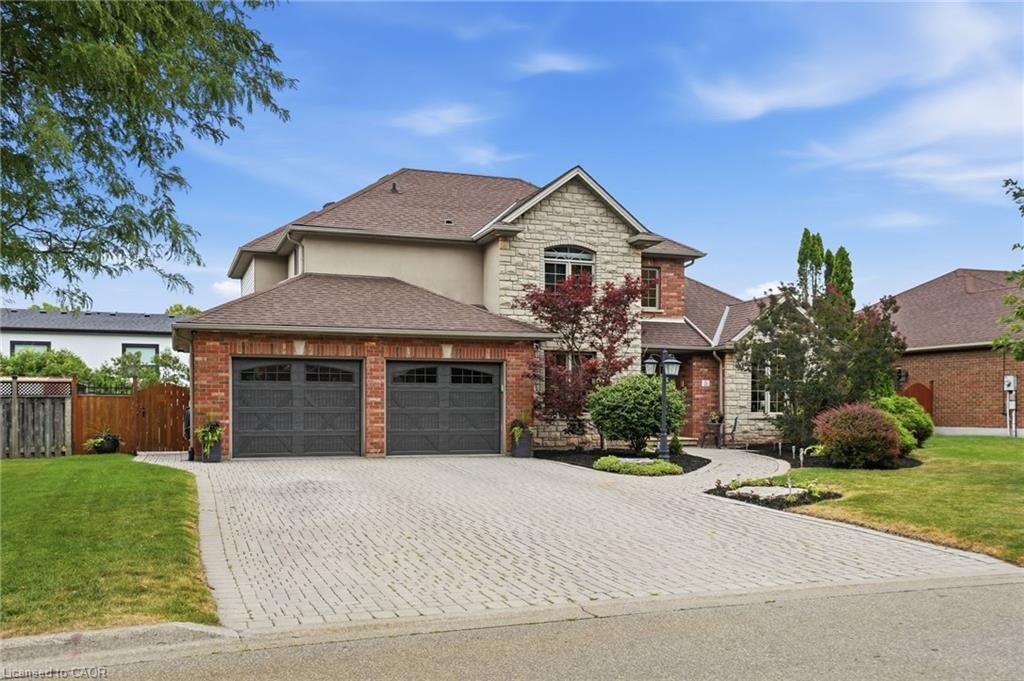 5 Manor Crescent, Grimsby, ON, L3M 5J9