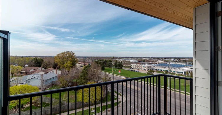 506-101 Golden Eagle Road, Waterloo, ON, N2V 1C3 - 20