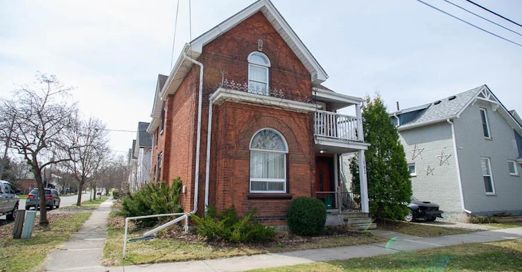 1-193 Chatham Street, Brantford, ON, N3S 4G6