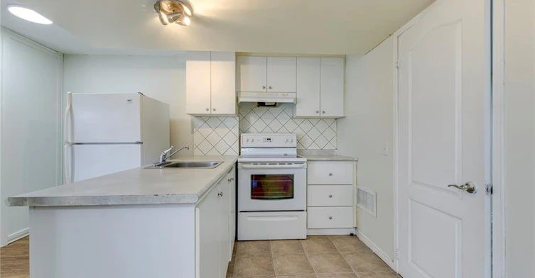 BASEMENT-3332 Angel Pass Drive, Mississauga, ON, L5M 7K2 - 8