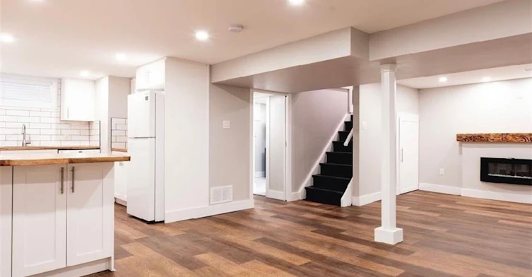 Bsmt-393 East 16th Street, Hamilton, ON, L9A 4K4