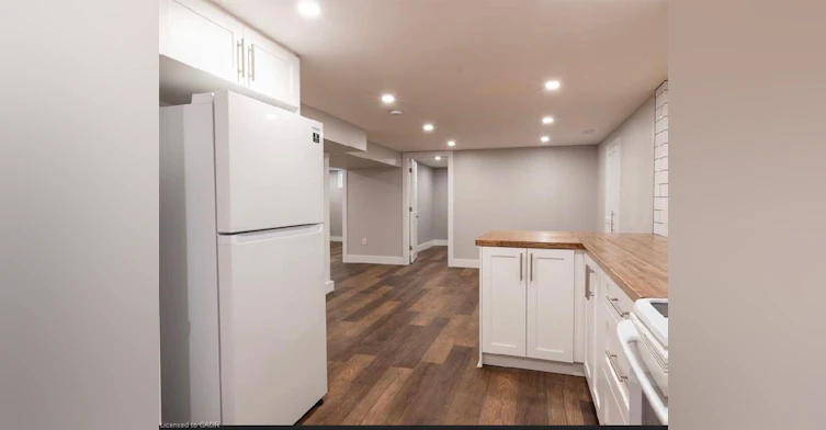 Bsmt-393 East 16th Street, Hamilton, ON, L9A 4K4 - 2