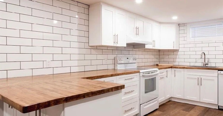 Bsmt-393 East 16th Street, Hamilton, ON, L9A 4K4 - 4