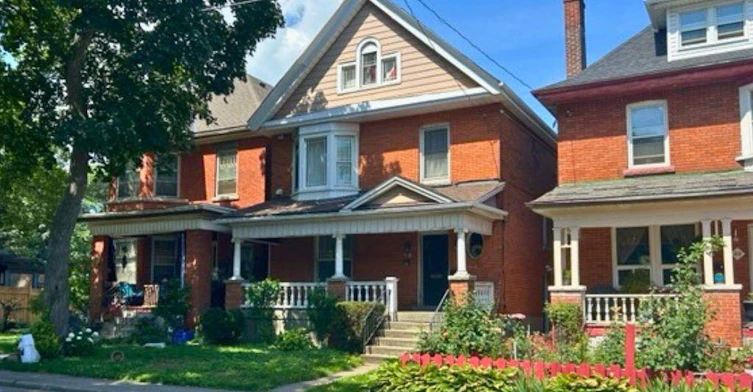 Main-24 Garfield Avenue S, Hamilton, ON, L8M 2R8