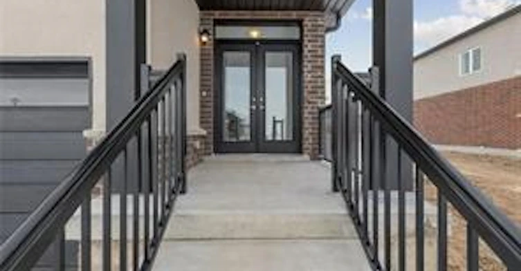 123 Maple Street, Mapleton, ON, N0G 1P0 - 2