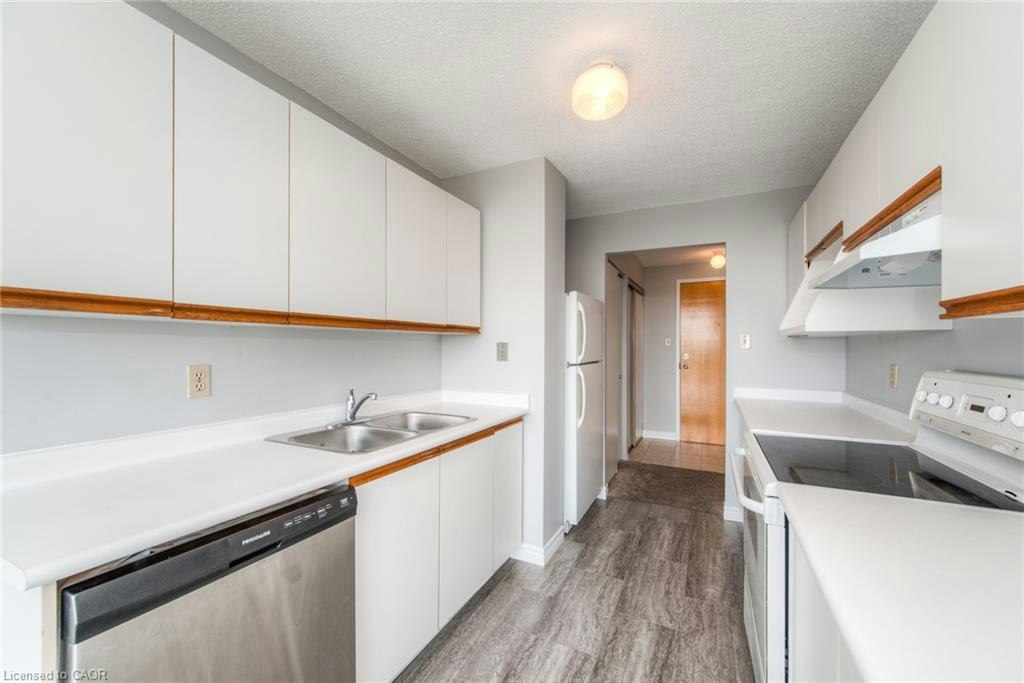 804-55 Blue Springs Drive, Waterloo, ON, N2J 4T3 - 31