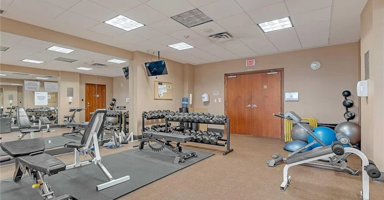 320-330 Princess Royal Drive, Mississauga, ON, L5B 4P7 - 28