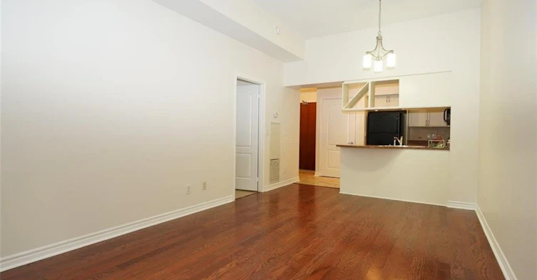 320-330 Princess Royal Drive, Mississauga, ON, L5B 4P7 - 3