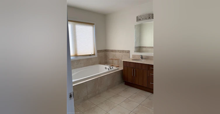 235 Apple Hill Crescent, Kitchener, ON, N2R 0E5 - 10