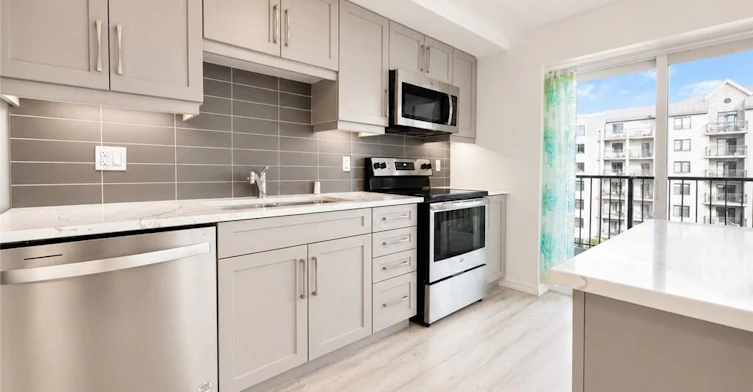 613-778 Laurelwood Drive, Waterloo, ON, N2V 0G3 - 9