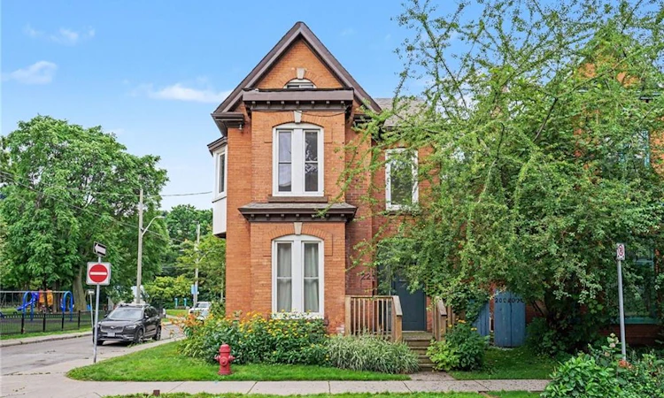 22 Stinson Street