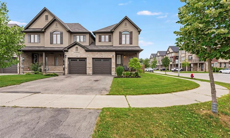 34 Dodman Crescent
