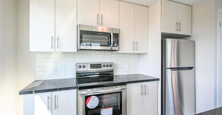 512-2750 King Street E, Hamilton, ON, L8G 0B8 - 9