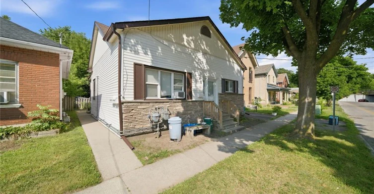 Upper-172 Albion Street, Brantford, ON, N3T 3N2 - 2