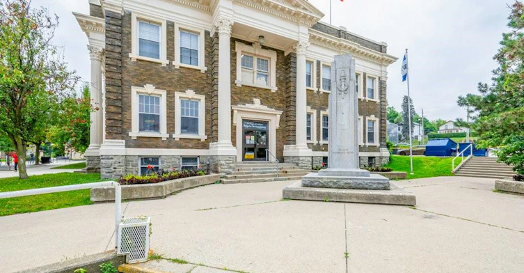 62 Michigan Avenue, Cambridge, ON, N3C 0C8 - 24