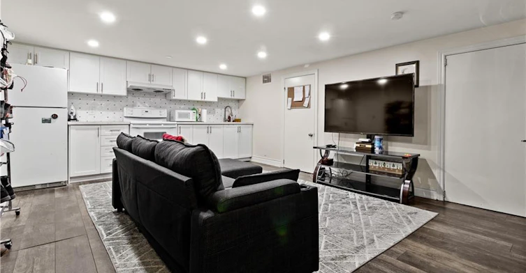 LOWER-61 Goldfinch Road, Hamilton, ON, L9A 3W9 - 7
