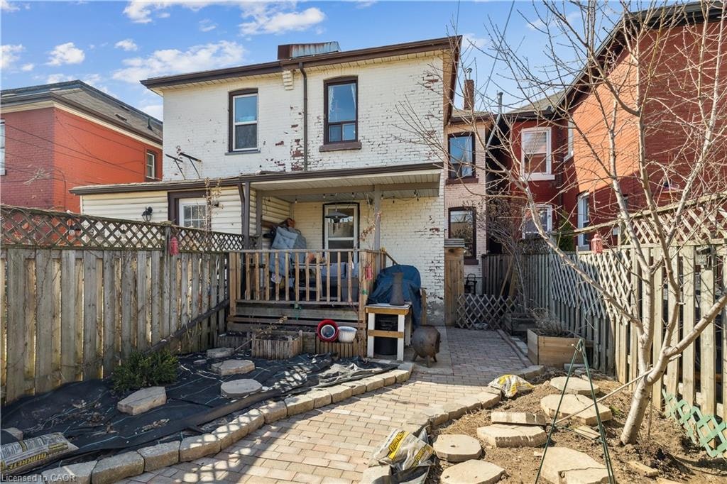 28 St Matthews Avenue, Hamilton, ON, L8L 5P3 - 32