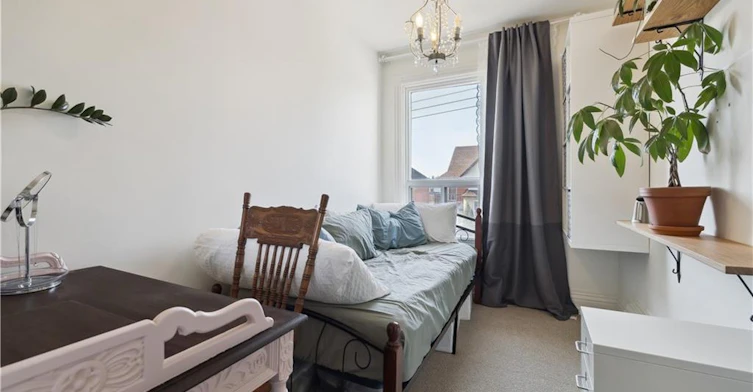 28 St Matthews Avenue, Hamilton, ON, L8L 5P3 - 21