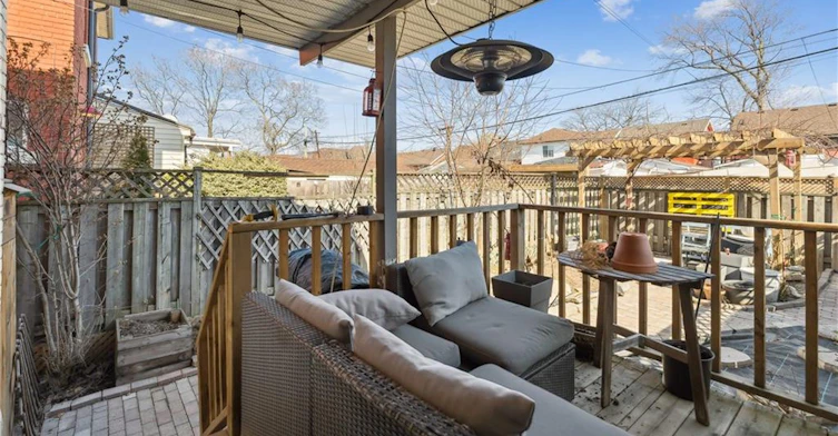 28 St Matthews Avenue, Hamilton, ON, L8L 5P3 - 28