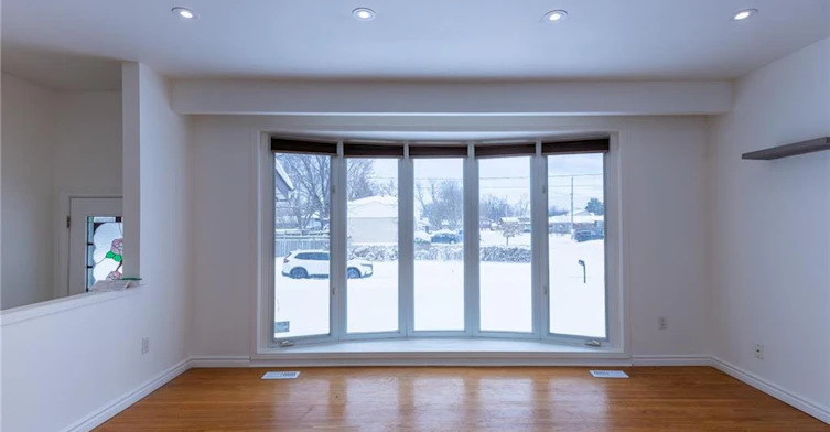 Main-1 Eldrid Court, Grimsby, ON, L3M 1Z1 - 4