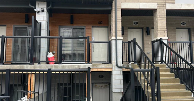 C40-25 Isherwood Avenue, Cambridge, ON, N1R 0E2