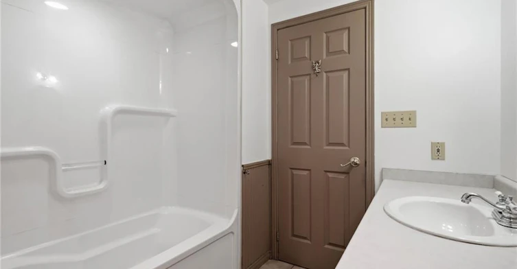 Lower-603 Bunting Road, St. Catharines, ON, L2M 2Z9 - 10