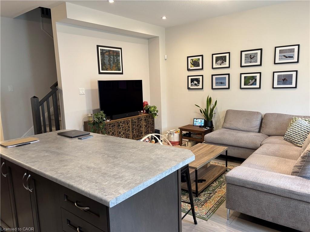 93 Bilanski Farm Road, Brantford, ON, N3S 0J4 - 7