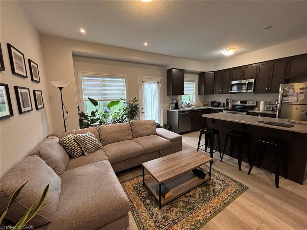 93 Bilanski Farm Road, Brantford, ON, N3S 0J4 - 8