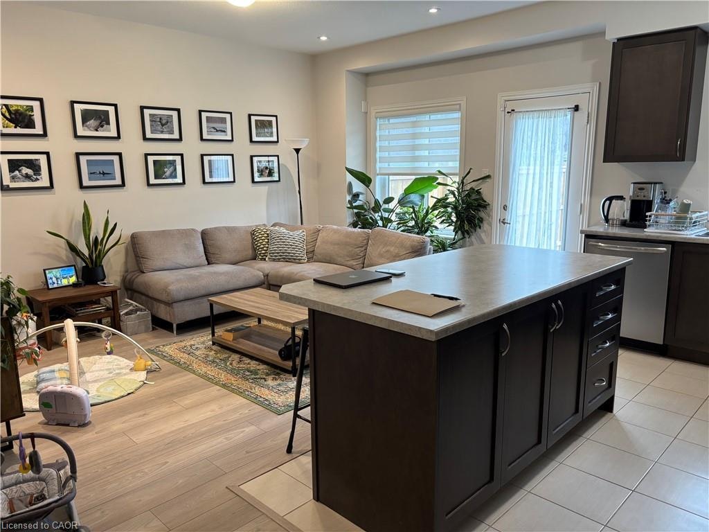 93 Bilanski Farm Road, Brantford, ON, N3S 0J4 - 6