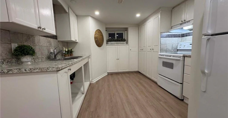 LOWER-29 East 41st Street, Hamilton, ON, L8T 2Z4 - 7