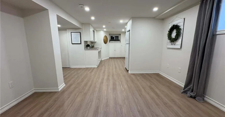LOWER-29 East 41st Street, Hamilton, ON, L8T 2Z4 - 12