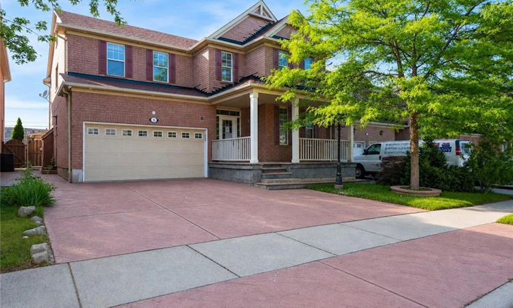 8 Gander Crescent