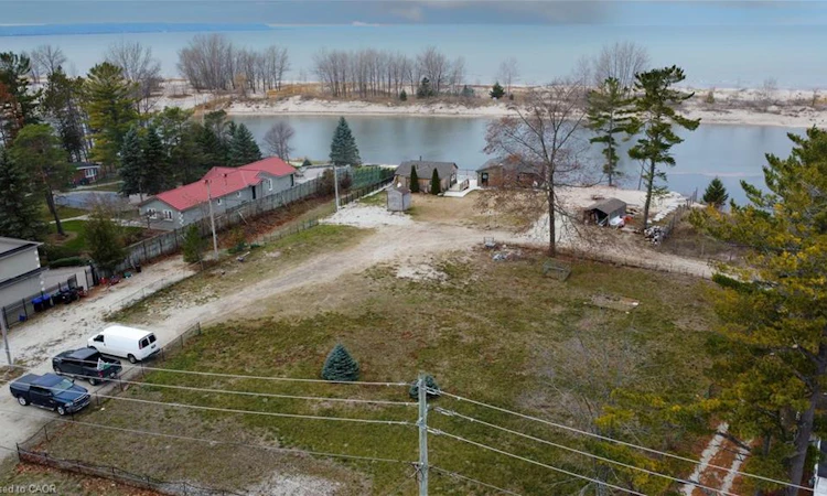 A-326 River Road E