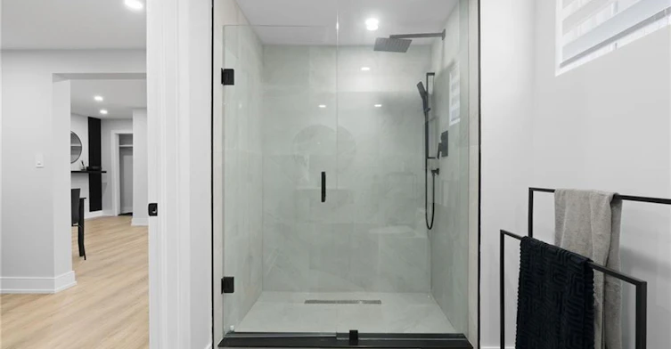 17 Clearview Drive, Hamilton, ON, L8G 4Y4 - 9