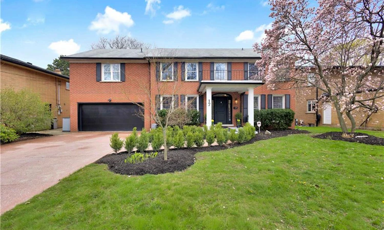 17 Braemar Place