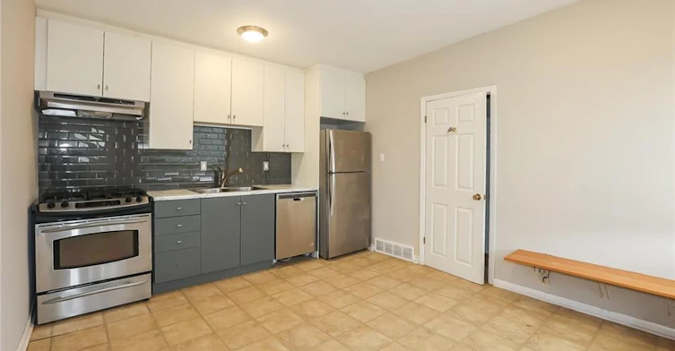 405B Bartlett Avenue, Grimsby, ON, L3M 2N5 - 4