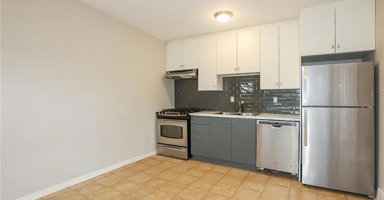 405B Bartlett Avenue, Grimsby, ON, L3M 2N5 - 5
