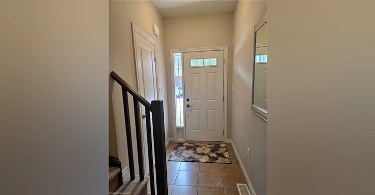 9-6 Chestnut Drive, Grimsby, ON, L3M 0B6 - 2