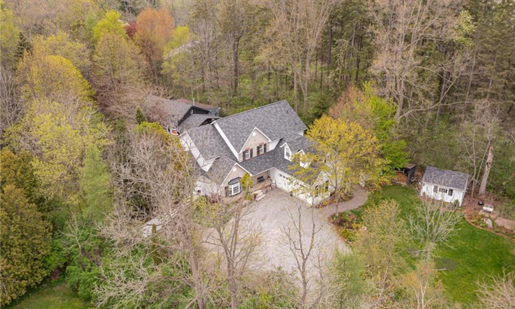 1097 Mineral Springs Road