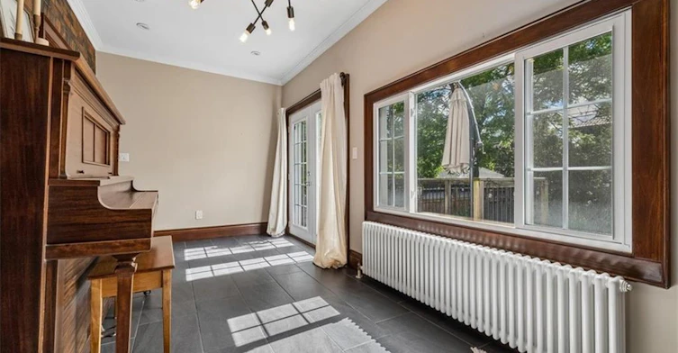 25 Ottawa Street S, Hamilton, ON, L8K 2C9 - 15