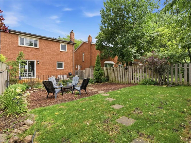2367 Montgomery Drive, Burlington, ON, L7P 4A6 - 33