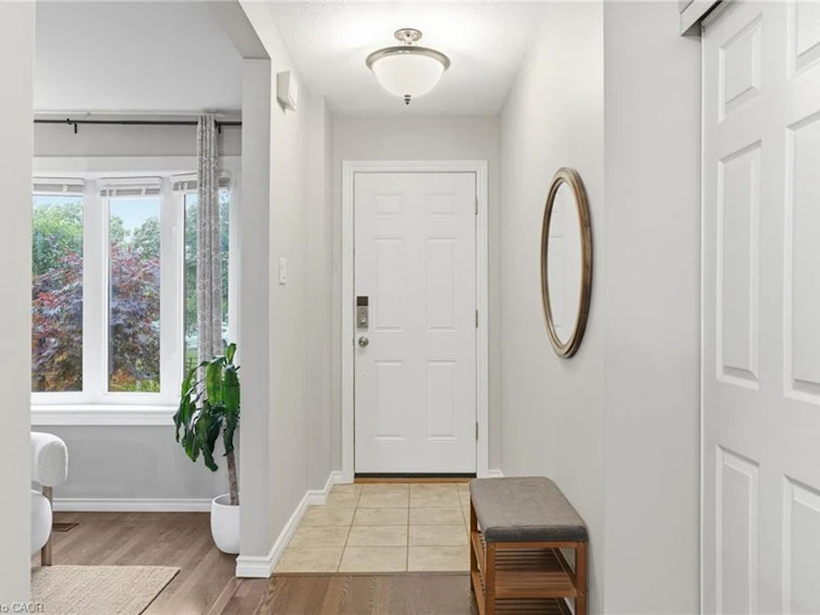 2367 Montgomery Drive, Burlington, ON, L7P 4A6 - 4