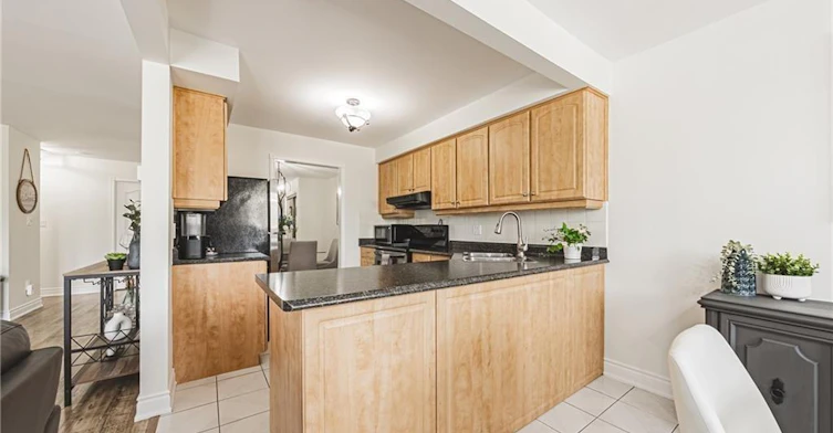 30-3050 Pinemeadow Drive, Burlington, ON, L7M 3X5 - 11