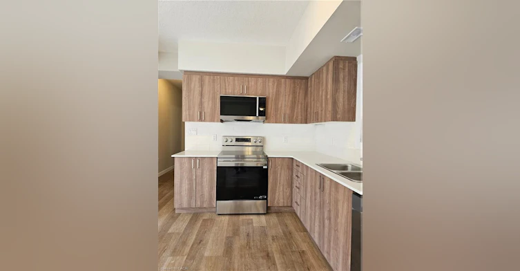 1-721 Dolph Street N, Cambridge, ON, N2H 5A1 - 5