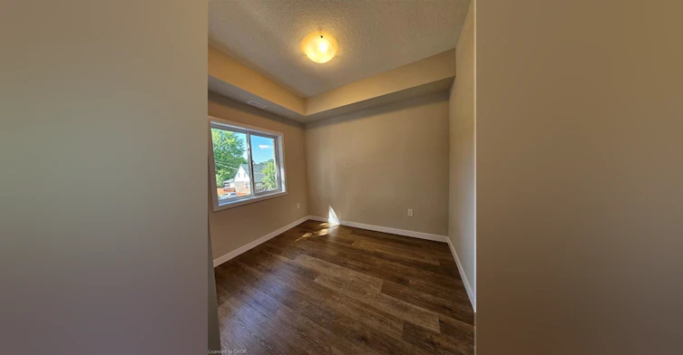 2-721 Dolph Street N, Cambridge, ON, N2H 5A1 - 14